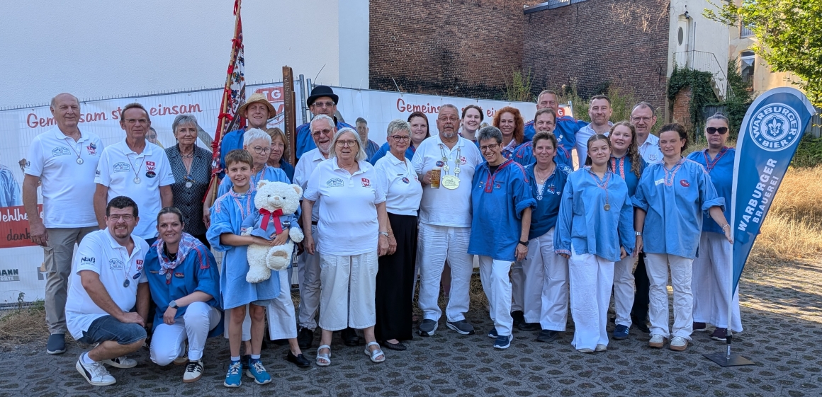 Permalink zu:Kirmesburschen und -mädchen